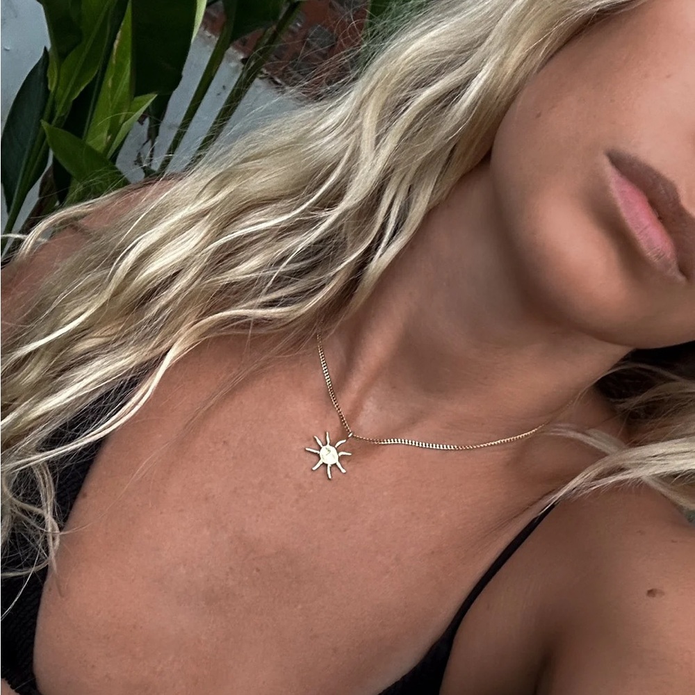RAUW recycled Sterling Silver Sun and Shell Pendant Necklaces - Picture 5 of 5